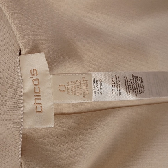 Chico's Cream Color Ankle Length Legging, Stretch, Like New - Picture 2 of 14
